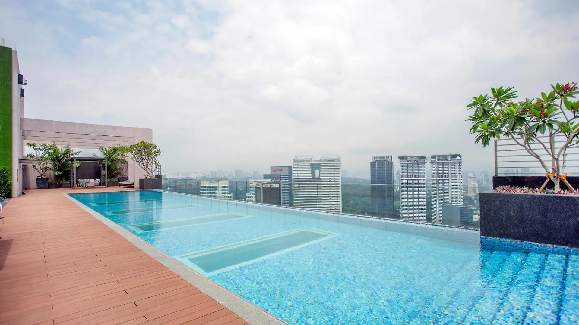 Riveria City Near Kl Sentral With 118 View Sky Infinity Pool By Cobnb Kuala Lumpur Apartment